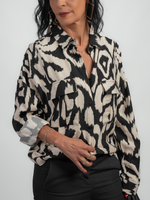 Charger l&#39;image dans la galerie, Chemise noire et blanche Panda
