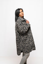 Charger l&#39;image dans la galerie, Manteau léopard gris Monica
